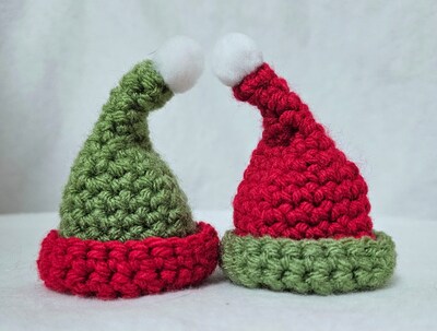 Crochet Elf Santa Hats for Cats and Small Dogs - image3